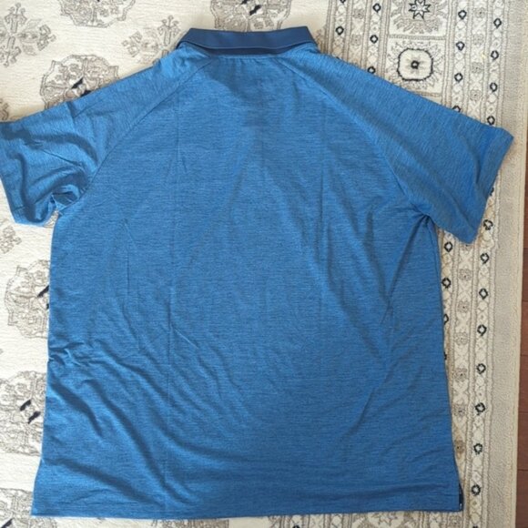 XXL Hurley Golf Shirt - Picture 2 of 4